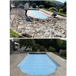 TSR - Dwa ujęcia: górne przedstawia demontaż starej nawierzchni wokół basenu z widocznymi gruzami i dwoma pracownikami, dolne prezentuje basen z nową, drewnopodobną nawierzchnią z płytek, otoczony zielenią.