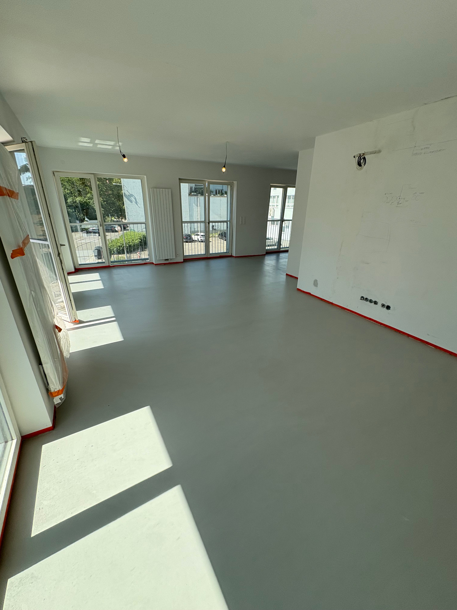 Ostrava 128m2 system quarelli hardpox + mata z włókna szklanego. Kolor Milano + 2 krople zielonego barwnika.