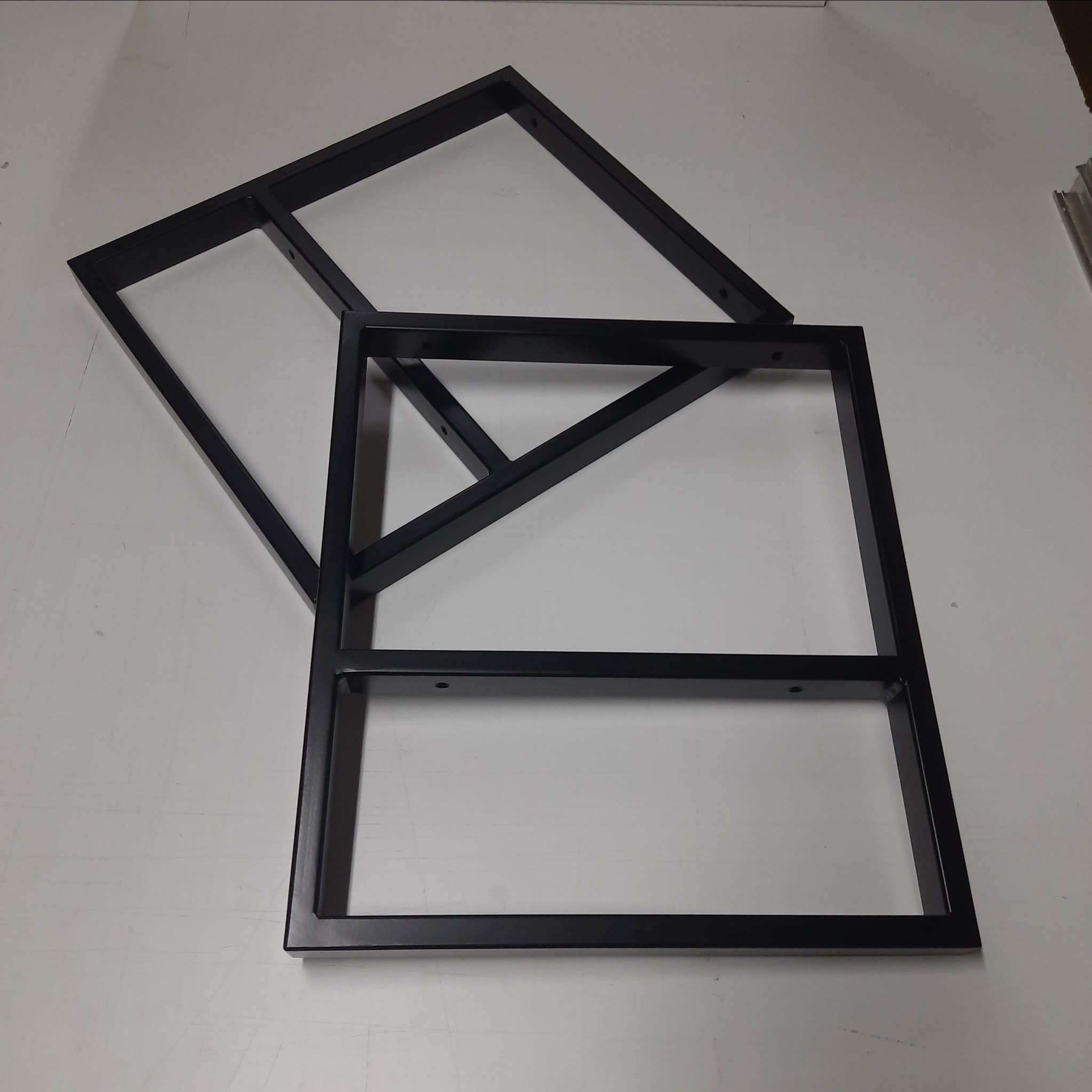 Stalowe nogi stolikowe