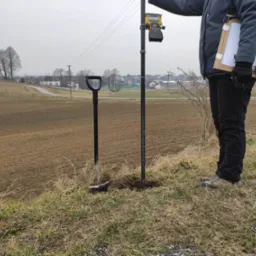 prace terenowe pełną parą