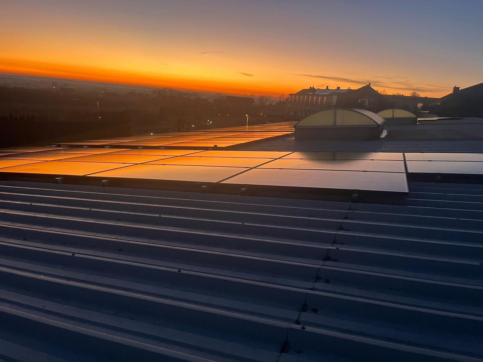 piękna instalacja 50kwp Mostek trapezowy