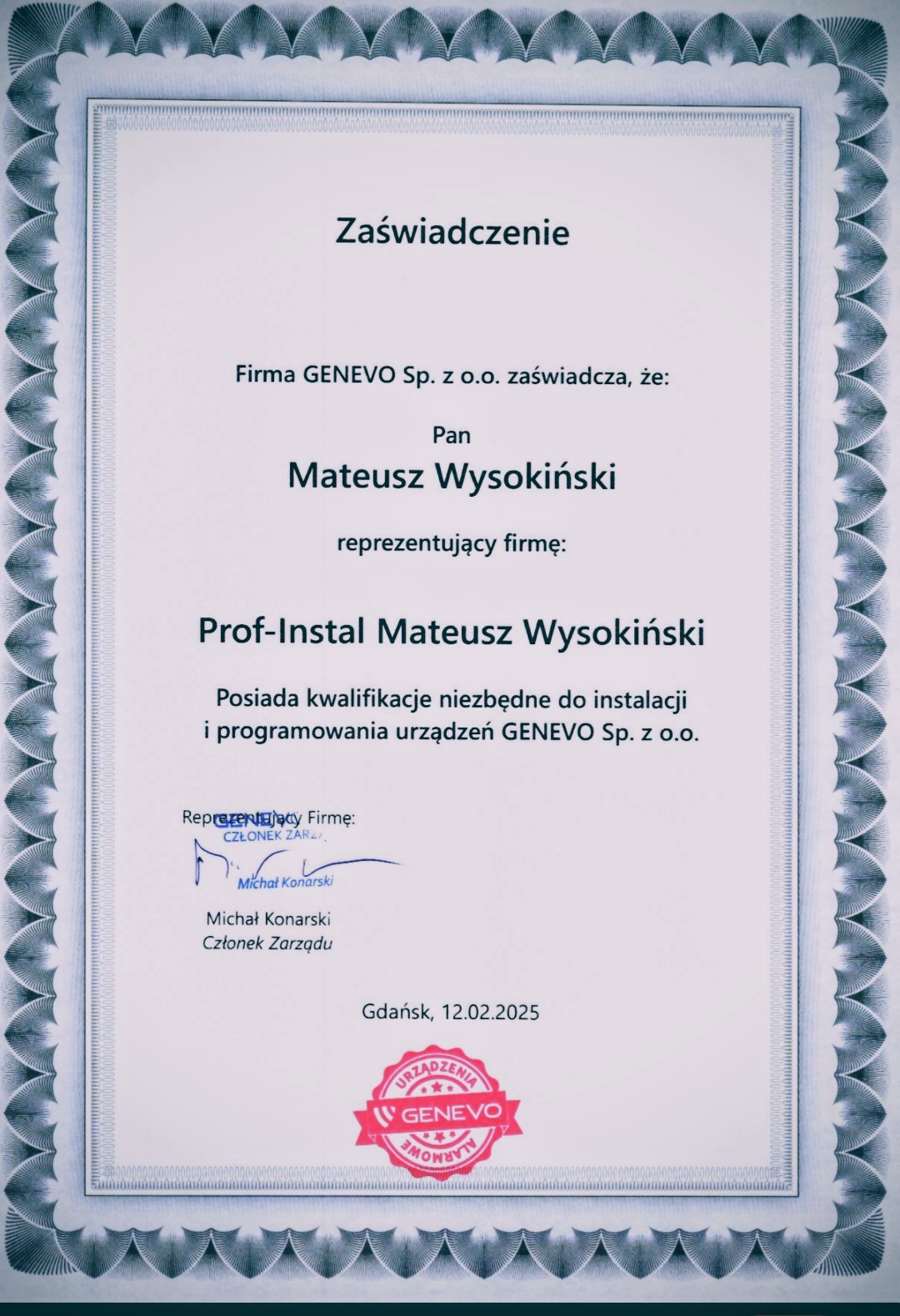 Skan zaświadczenia firmy GENEVO Sp. z o.o. o kwalifikacjach Pana Mateusza Wysokińskiego z Prof-Instal do instalacji i programowania urządzeń GENEVO. Sygnatura członka zarządu.