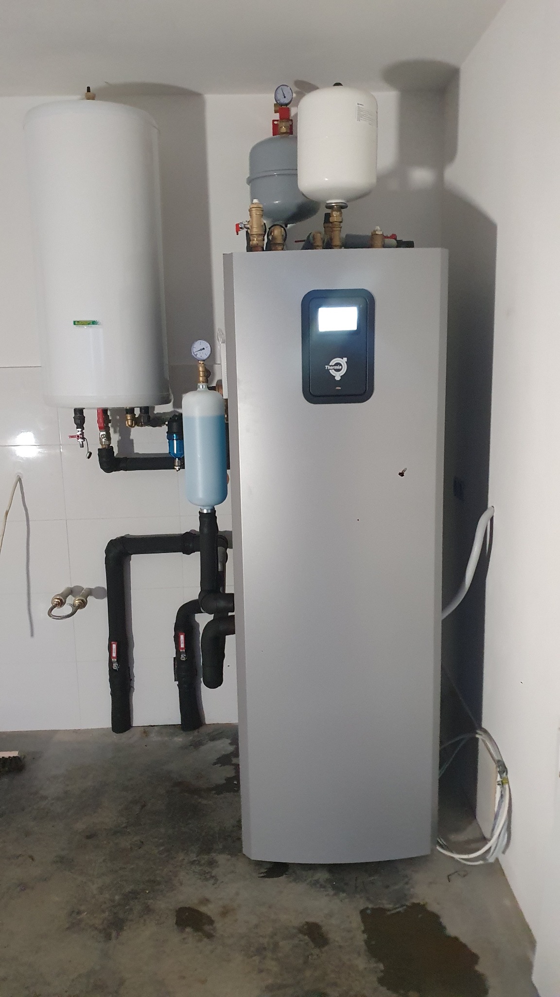 gruntowa pompa ciepła Thermia Calibra Cool funkcje: grzanie c.o./chł. pasywne/cwu