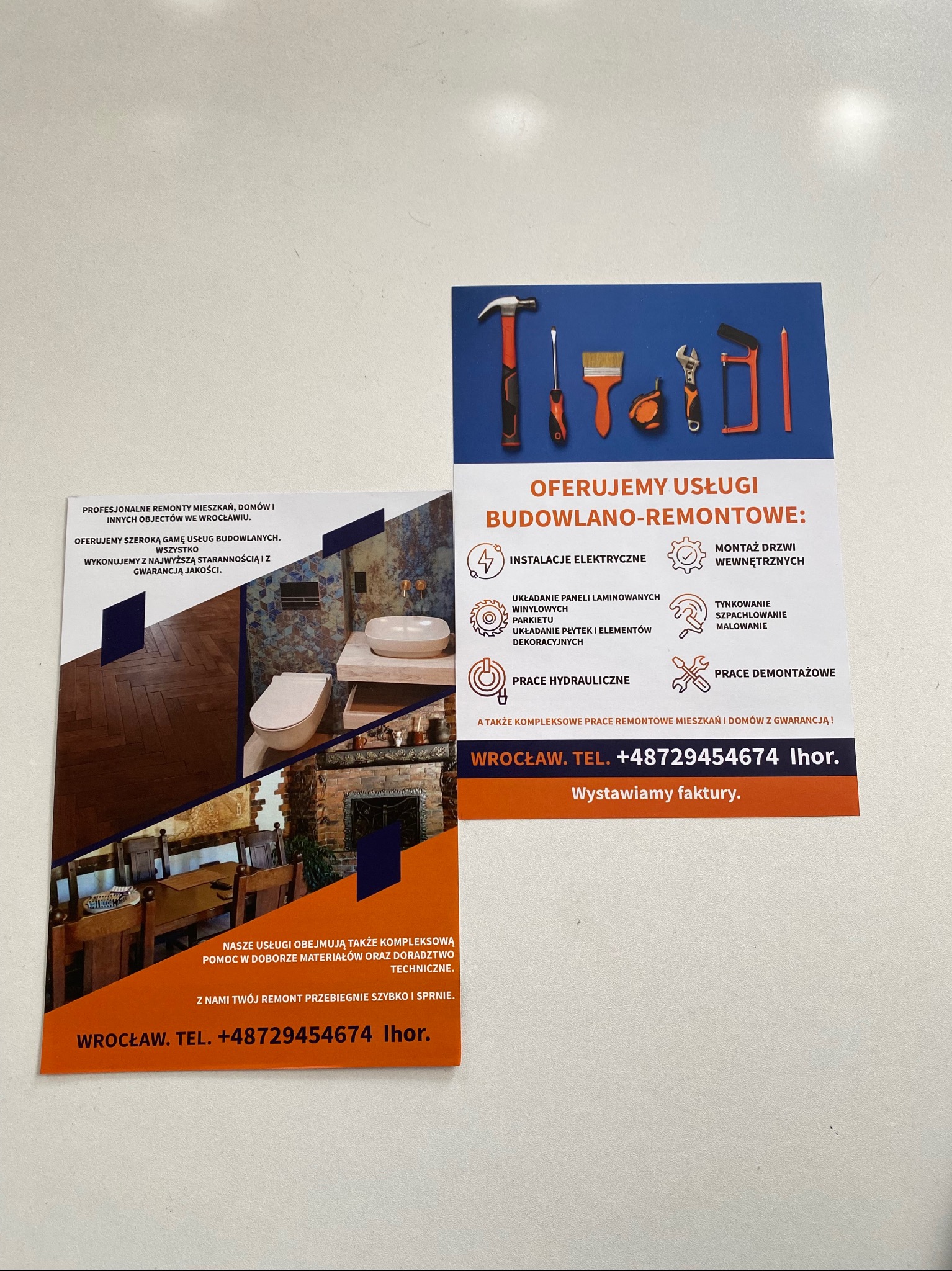 Ulotka firmy budowlano-remontowej z Wrocławia. Oferta usług: instalacje elektryczne, montaż drzwi, układanie paneli, parkietu, prace hydrauliczne i demontażowe.