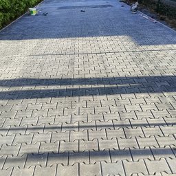 Układanie kostki brukowej Czarnogłowy 2