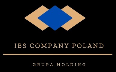 Logo firmy IBS Company Poland Grupa Holding z geometrycznym symbolem w kolorach beżowym i niebieskim na czarnym tle.