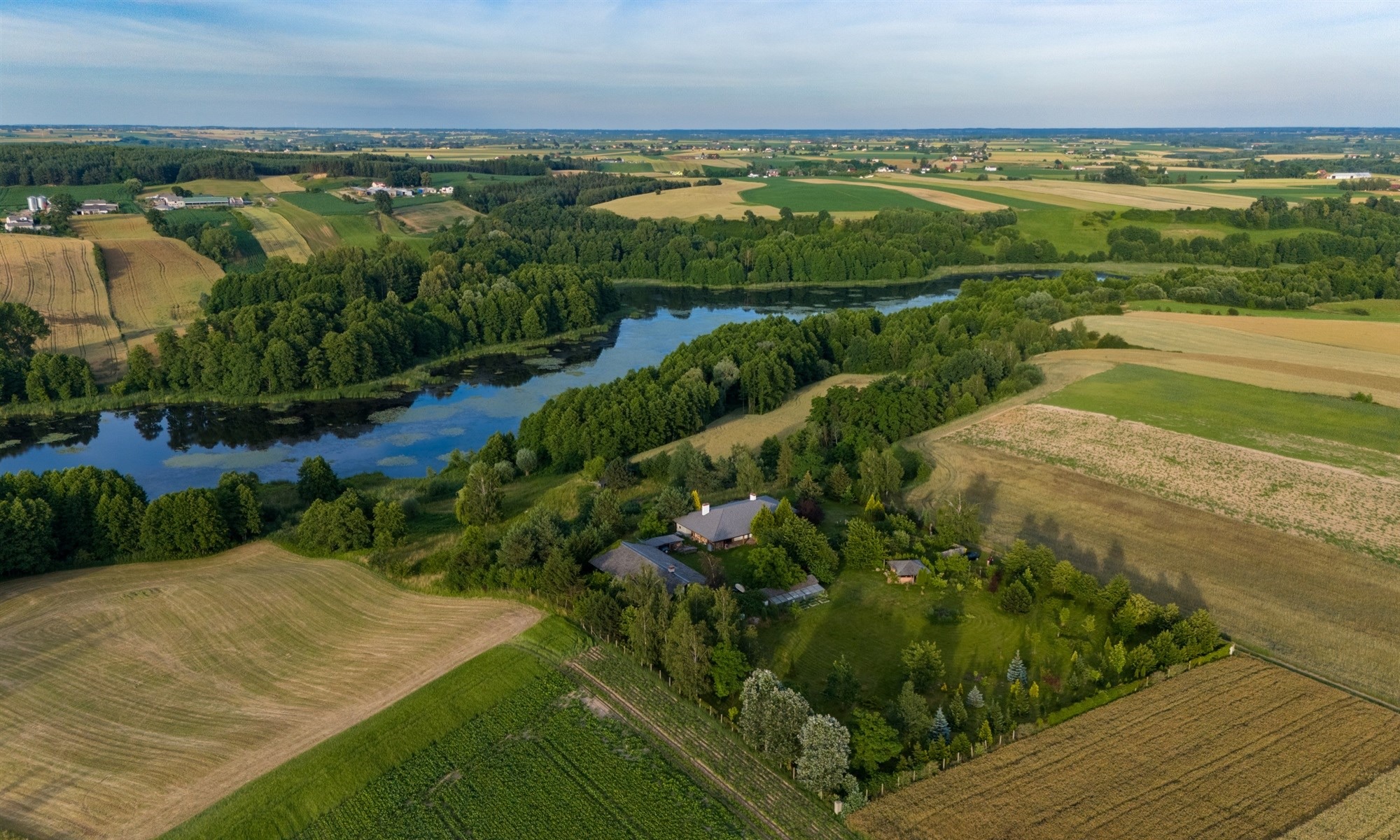Dom nad jeziorem w Piotrkowie
