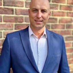 Michał Rębisz 
Eko Expert - specjalizacja w zakresie zielonej energii i rozwiązań energetycznych dla biznesu. 
Doradztwo i wsparcie w zakresie budowy domów szkieletowych. 