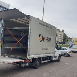 Usługi transportowe Łódź auto z windą załadowczą, Usługa transportowe z możliwością załadunki bokiem.