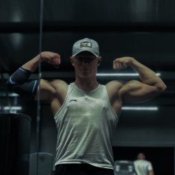 Oliwier Wiśniewski - Trener Personalny Konin