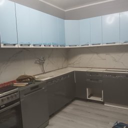 składanie i montaż szafek kuchennych