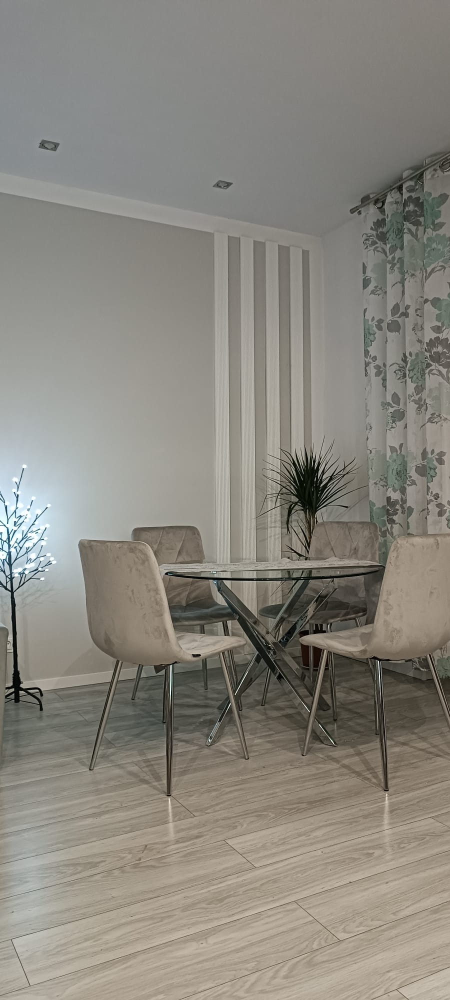 malowanie ścian i montaż dekoru