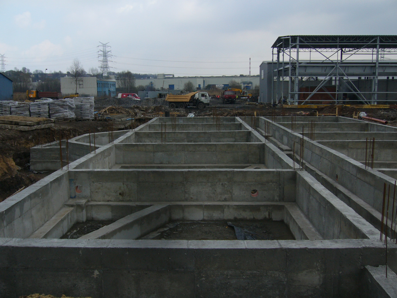 Budowanie stanu surowego