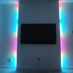 Zabudowa pod tv z adresowalną tasmą LED RGBIC