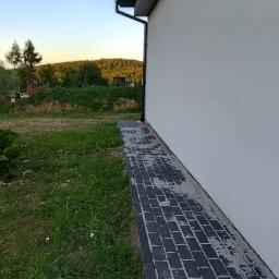 Damian Krówka - Układanie kostki brukowej Gorlice