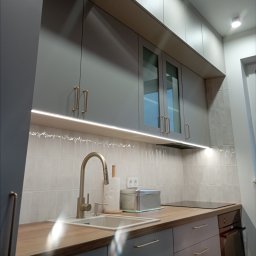 Tomasz Kuna Strefa Mebli - Stolarstwo Warszawa