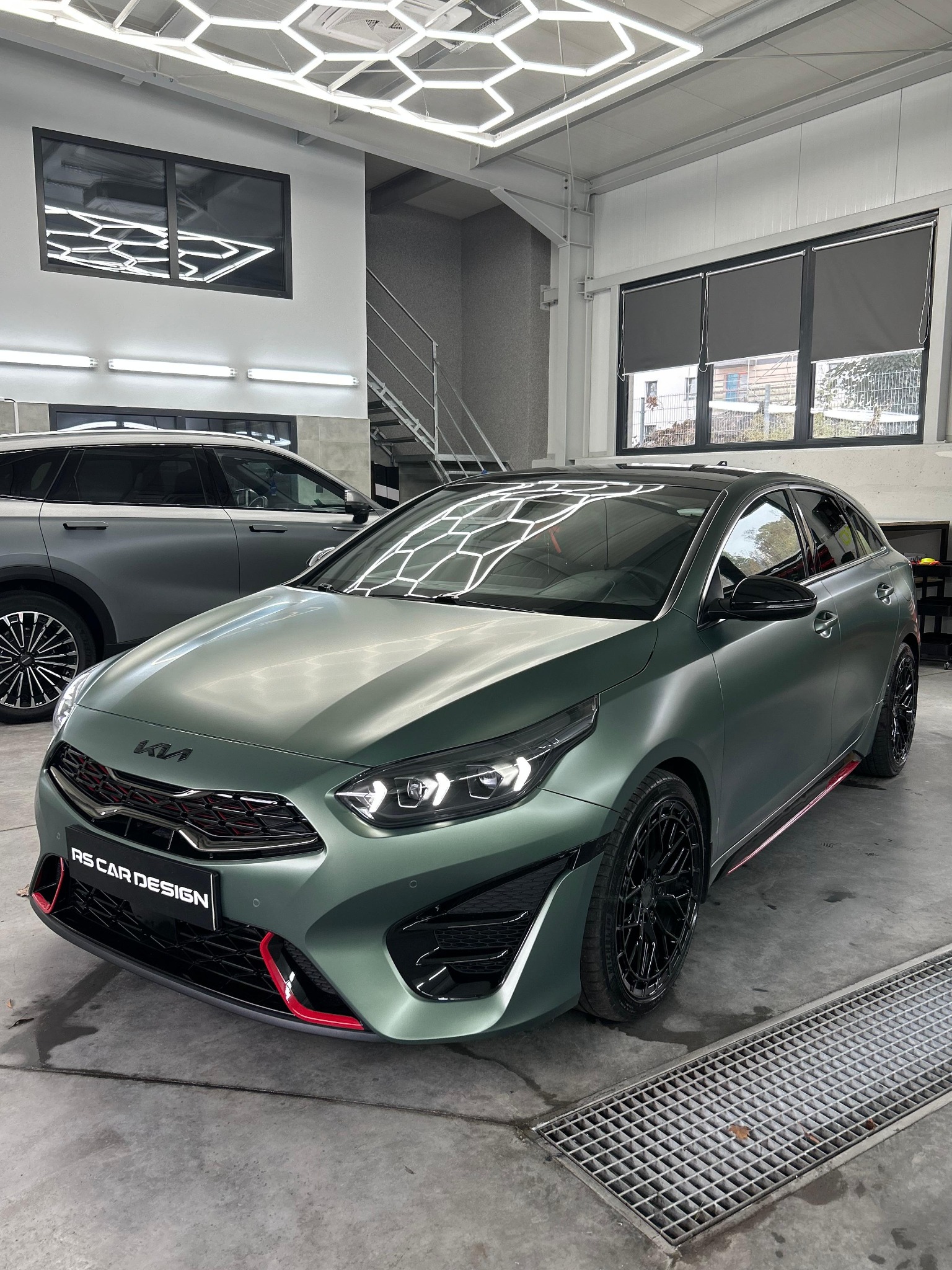 KIA PROCEED - Zabezpieczenie lakieru matową folią ochronną tzw. '' mrożenie lakieru''