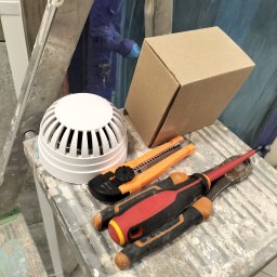 Montaż czujników dymu