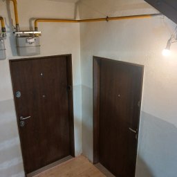 Montaż drzwi Delta do mieszkań w Siemianowicach Śląskich 