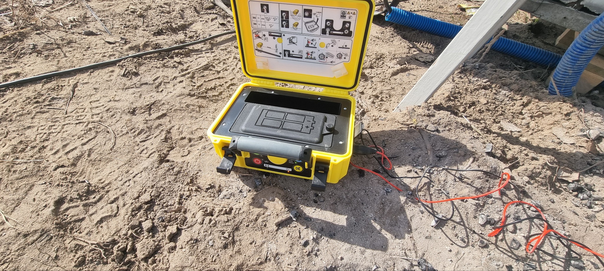 Generator lokalizatora przewodów.