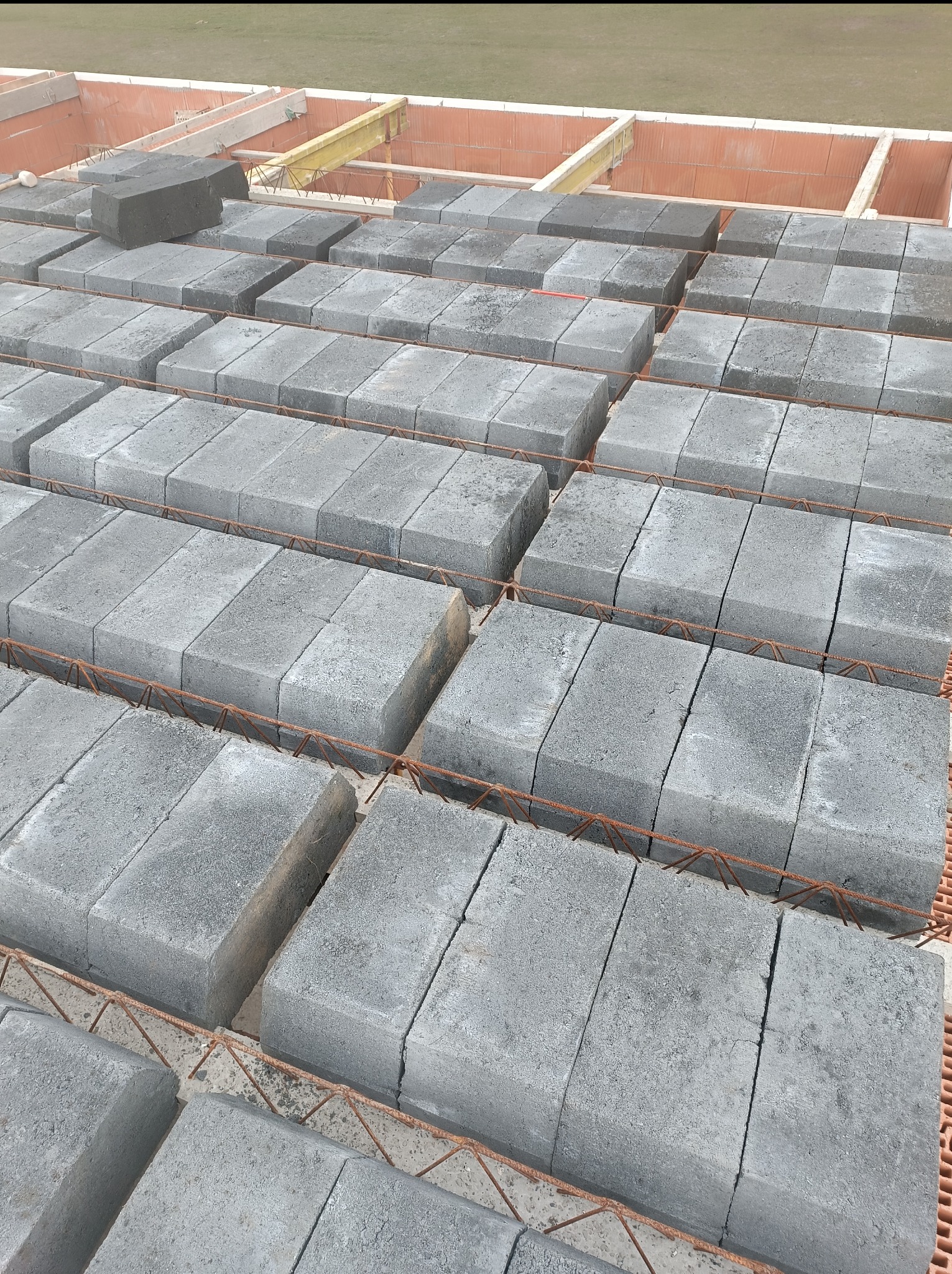 Nie tylko monolityczne stropy