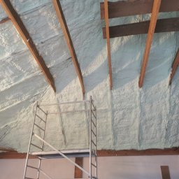 Ocieplanie Pianką PUR Królik Polski 1