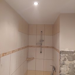 Veldesign Paweł Roch - Remont łazienki przed