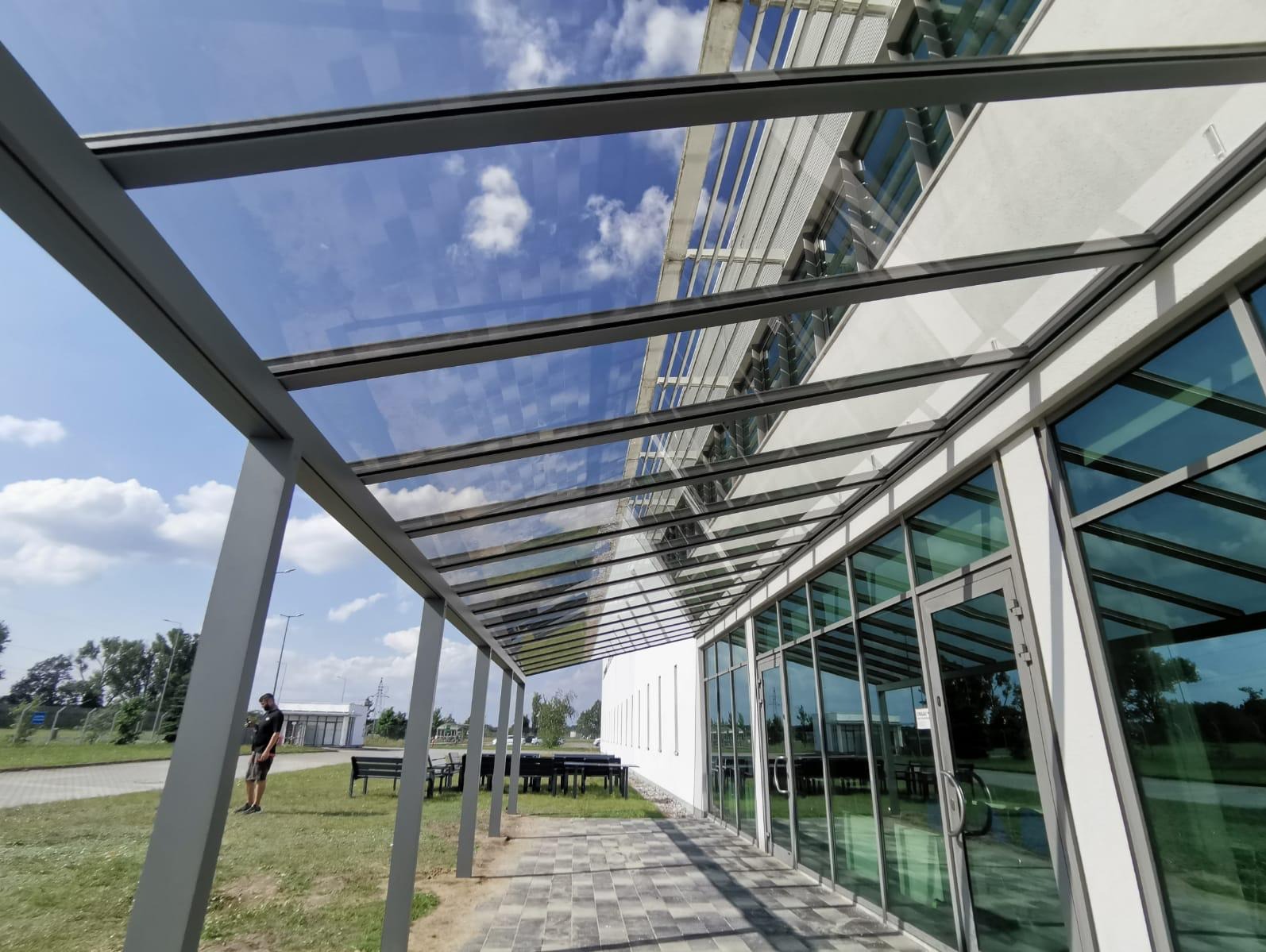 Zadaszenie tarasu szklane