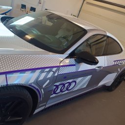 W ostatnim czasie odwiedziła nas Audi E-Tron GT (ICE RACE )po kolizji . Auto zostało oklejone tak , jak wyszło z fabryki :) Takich pięknych Audi wypuścili tylko 99 SZT na rynek 🔥🔥