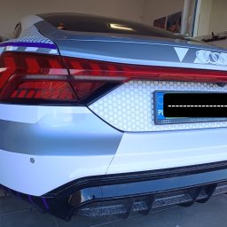 W ostatnim czasie odwiedziła nas Audi E-Tron GT (ICE RACE )po kolizji . Auto zostało oklejone tak , jak wyszło z fabryki :) Takich pięknych Audi wypuścili tylko 99 SZT na rynek 🔥🔥