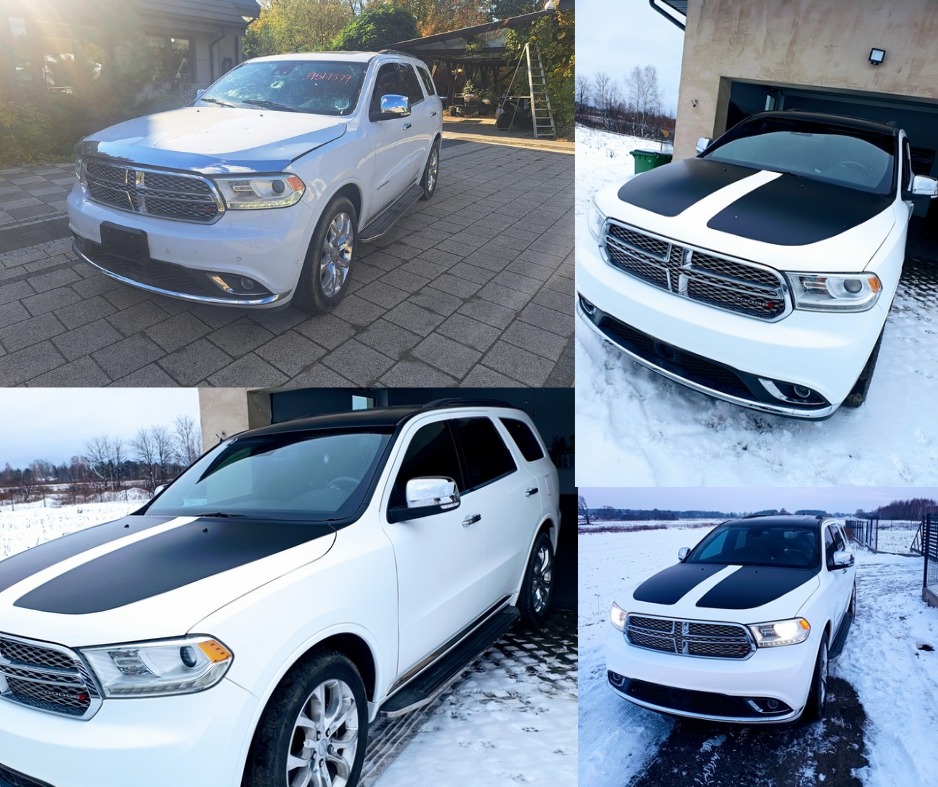 Cztery ujęcia białego Dodge Durango po oklejeniu: przed oklejeniem, zbliżenie na maskę z czarnym pasem, bok auta z czarnym dachem i widok z przodu na tle śniegu.