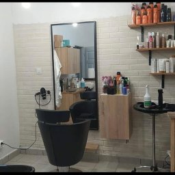 M.W. INVEST - Remont fryzjera