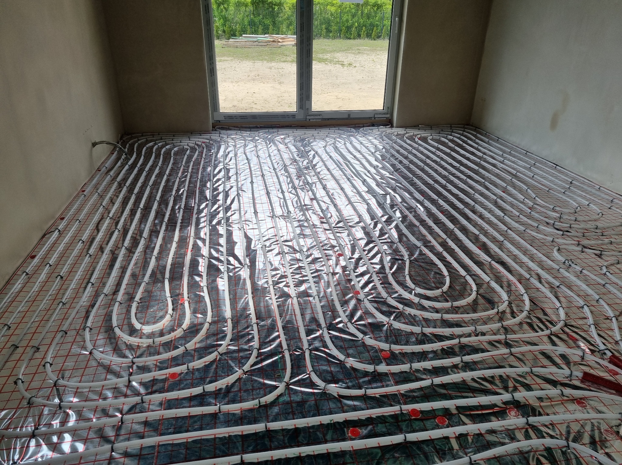 Ogrzewanie podłogowe.