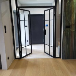 
  Jesteśmy producentem  zabudów stalowo- szklanych, drzwi, balustrad.


