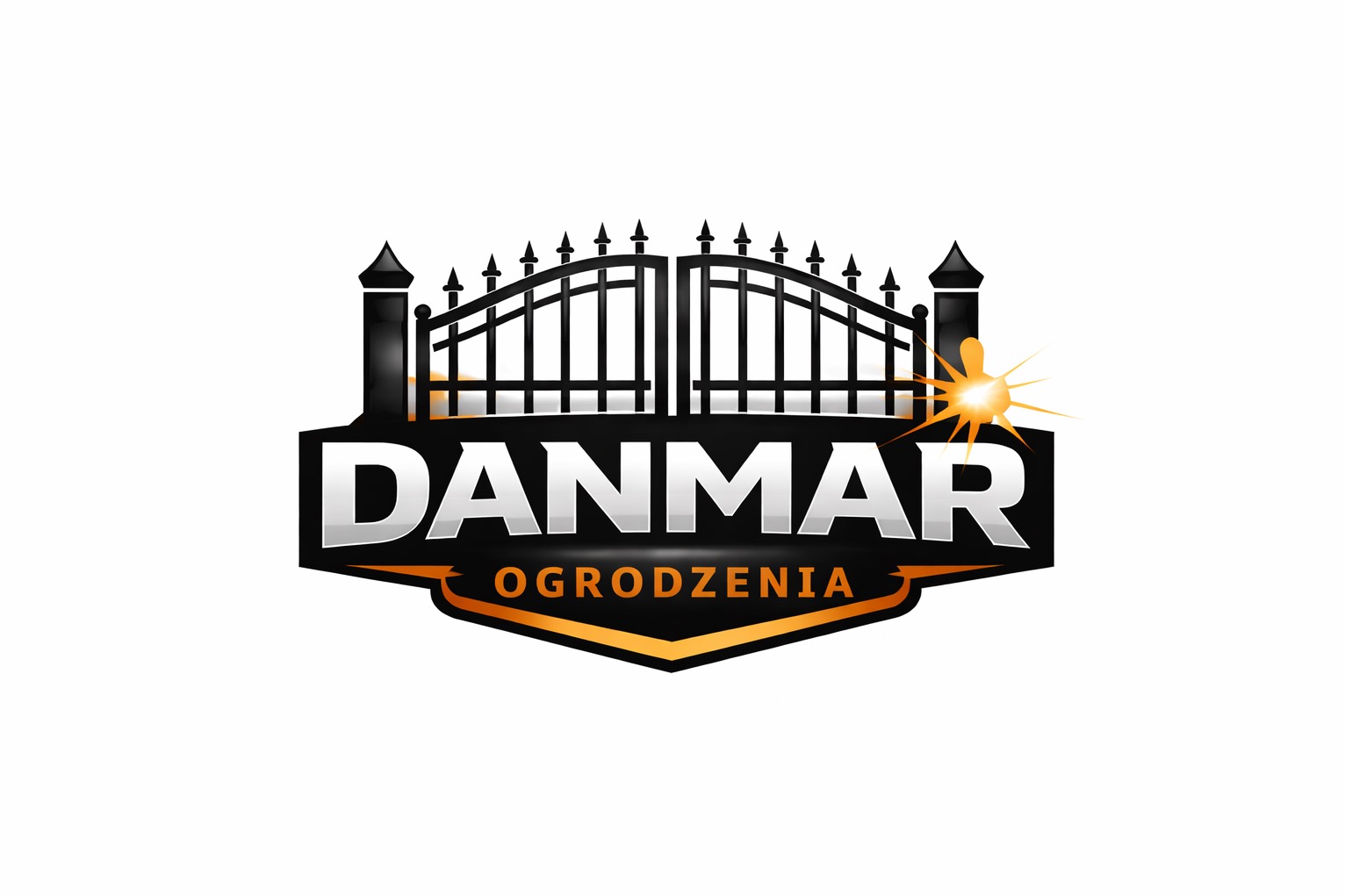 Logo firmy Danmar Ogrodzenia z bramą i dekoracyjnym słońcem, nazwa firmy w kolorze białym na czarnym tle z pomarańczowymi akcentami.