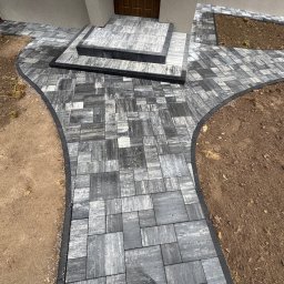 Układanie kostki brukowej Goraj 3