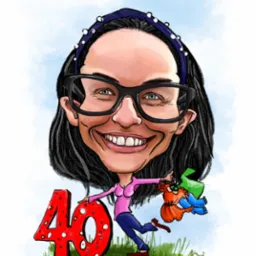Karykatura uśmiechniętej kobiety w okularach, trzymającej torby na zakupy, stojącej obok cyfry 40 ozdobionej białymi kropkami.