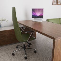SETGAM MAGDALENA STANECKA - Nowoczesne biuro z drewnianym biurkiem, ergonomicznym krzesłem obrotowym w odcieniach zieleni, sofą oraz komputerem iMac na tle białych ścian i drewnianej szafki z kwiatami w wazonie.