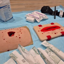 Krwotoki i rany - ćwiczenia praktyczne 