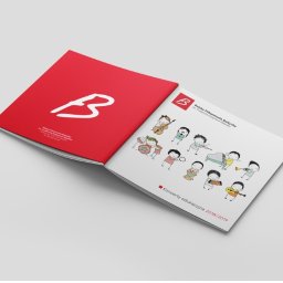 Digital Marketing, Branding, Key Visual - Otwarta broszura Polskiej Filharmonii Bałtyckiej z logotypem i ilustracjami muzyków na białym tle, prezentująca koncerty edukacyjne 2018/2019.