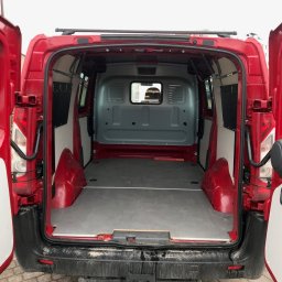 Transport busem Warszawa 3