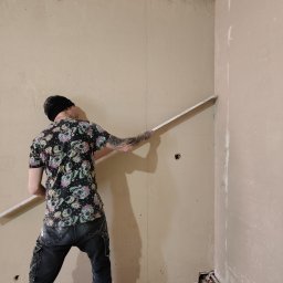 MATEUSZ PRZYBOŚ - Montaż Paneli Podłogowych Strzegom