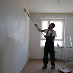 Oleksandr Turchynskyi - Montaż Paneli Podłogowych Wrocław