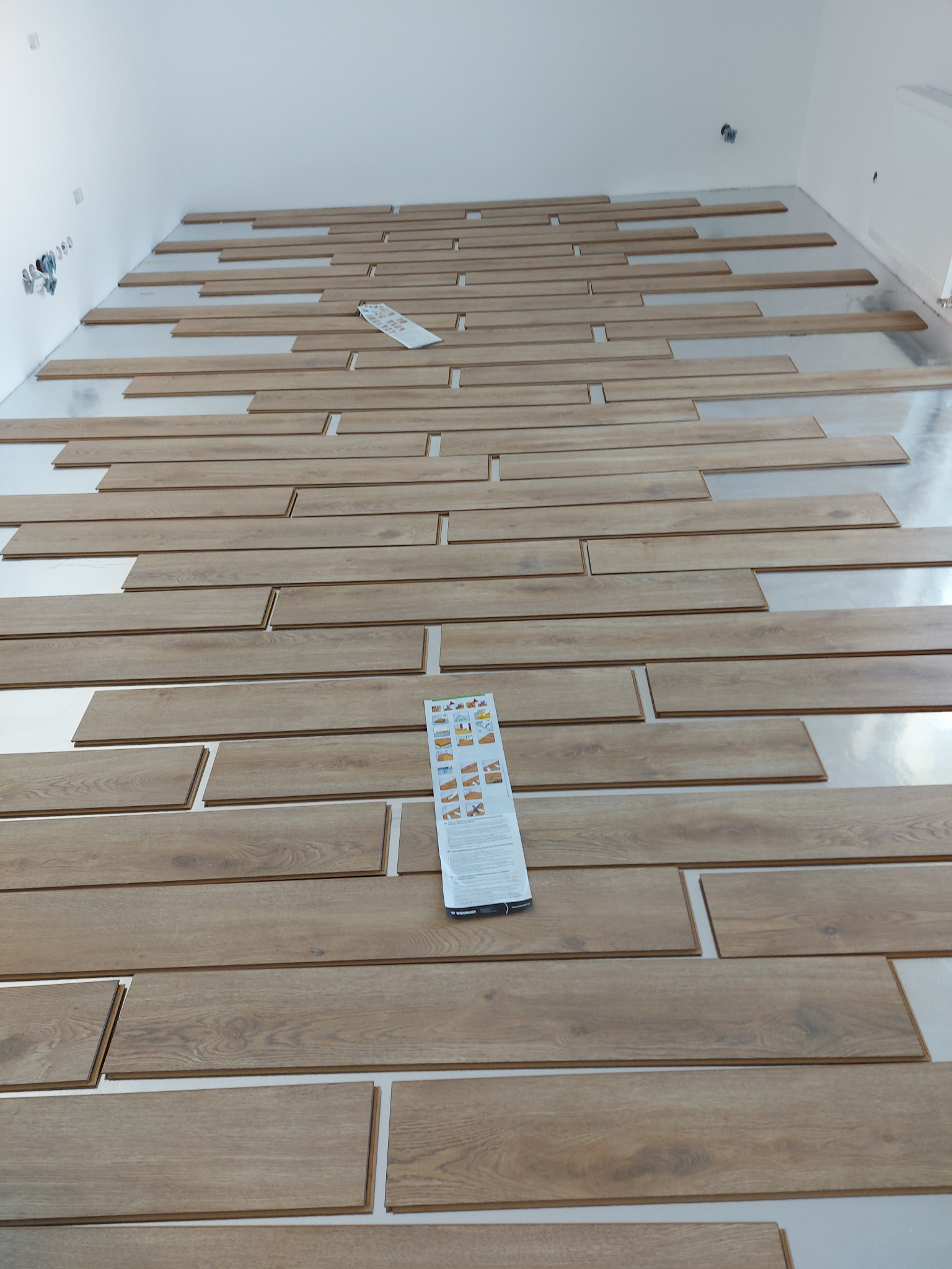 rozkład paneli podłogowych