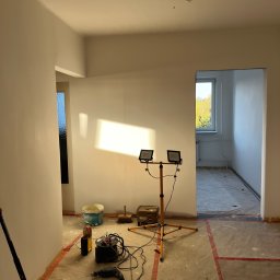 BRICHER Bartosz Brymora - Perfekcyjne Malowanie Biur Myszków