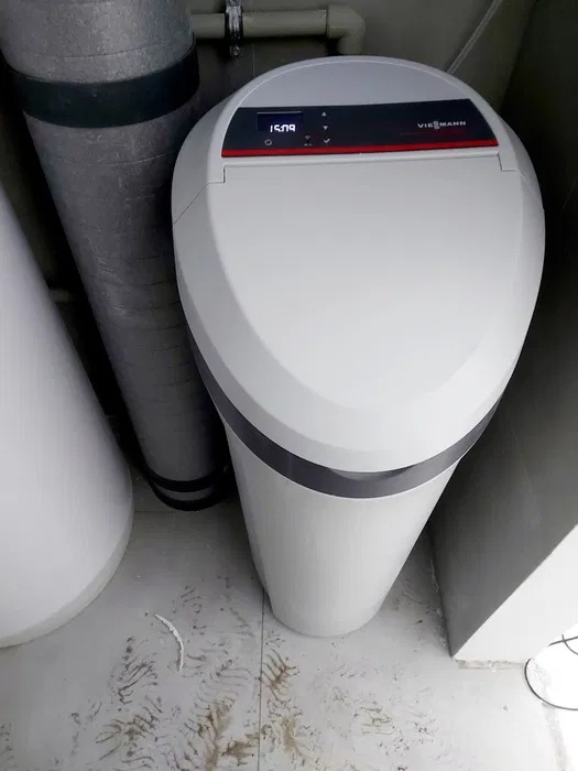 Stacja zmiękczająca Viessmann DUO z węglem aktywnym