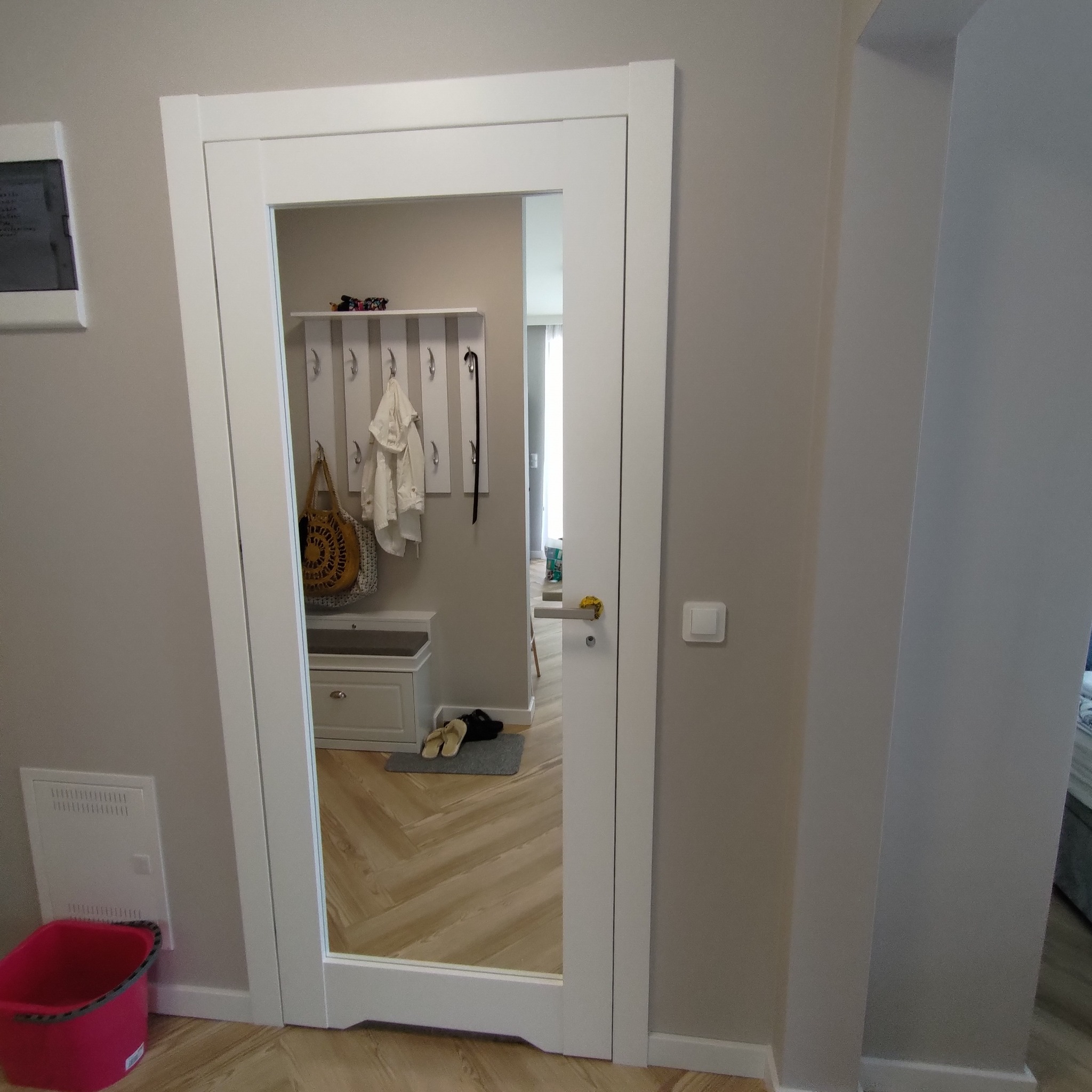 Porta drzwi bezprzylgowe GRAND z lustrem z jednej strony