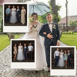 Maciej Mikołajczyk - Para młoda w deszczu pod parasolem, idąca brukowaną ścieżką. Kolaż z dodatkowymi zdjęciami ślubnymi z bliskimi na tle drewnianej ściany.