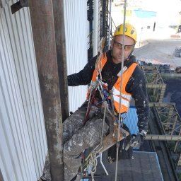 Wiktor Jaworski ALPTECH - Malowanie Dachów Warszawa