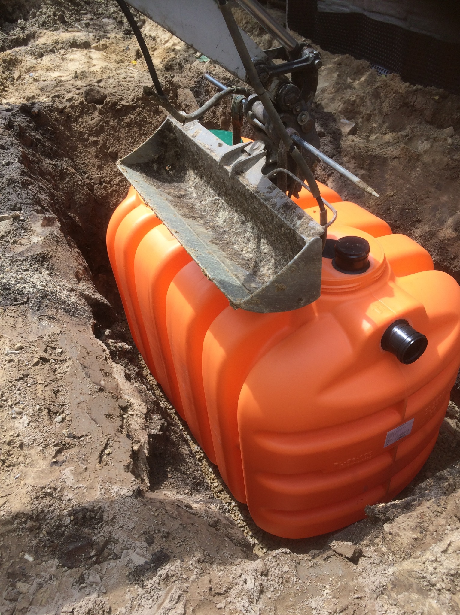 oczyszczalnie ekologiczne, zbiorniki na wode